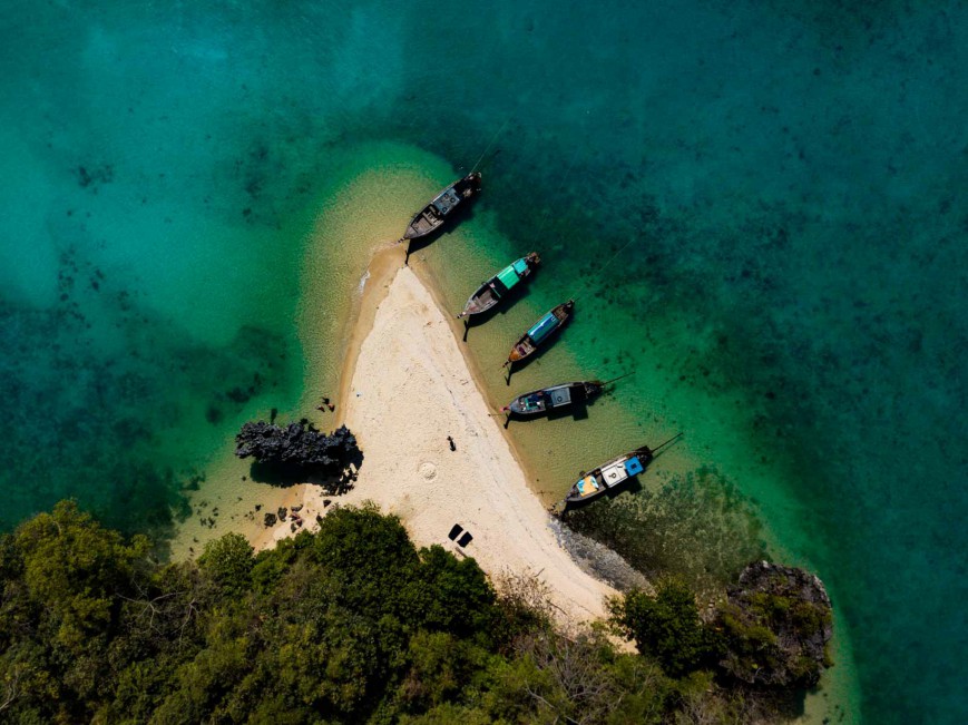 1395814 thailand taming island 11