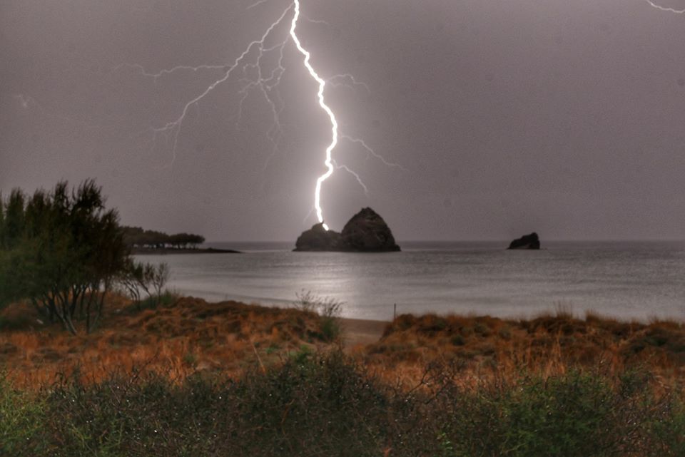 keravnos avlonas limnos