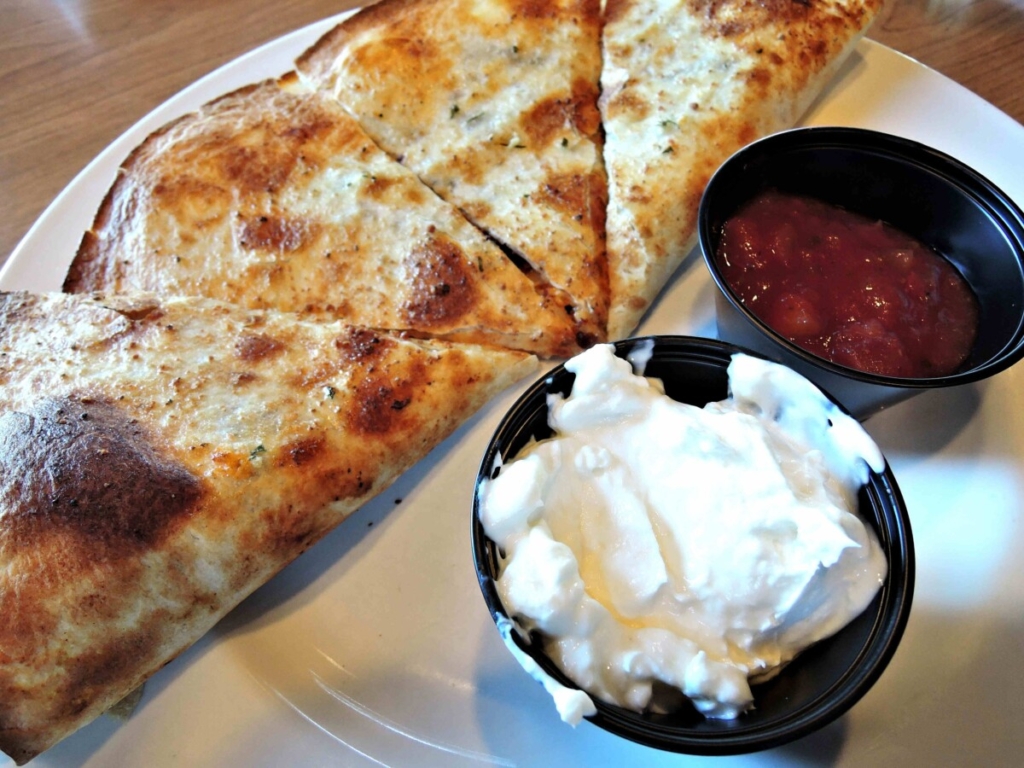 bobo tex mex grill limnos quesadilla