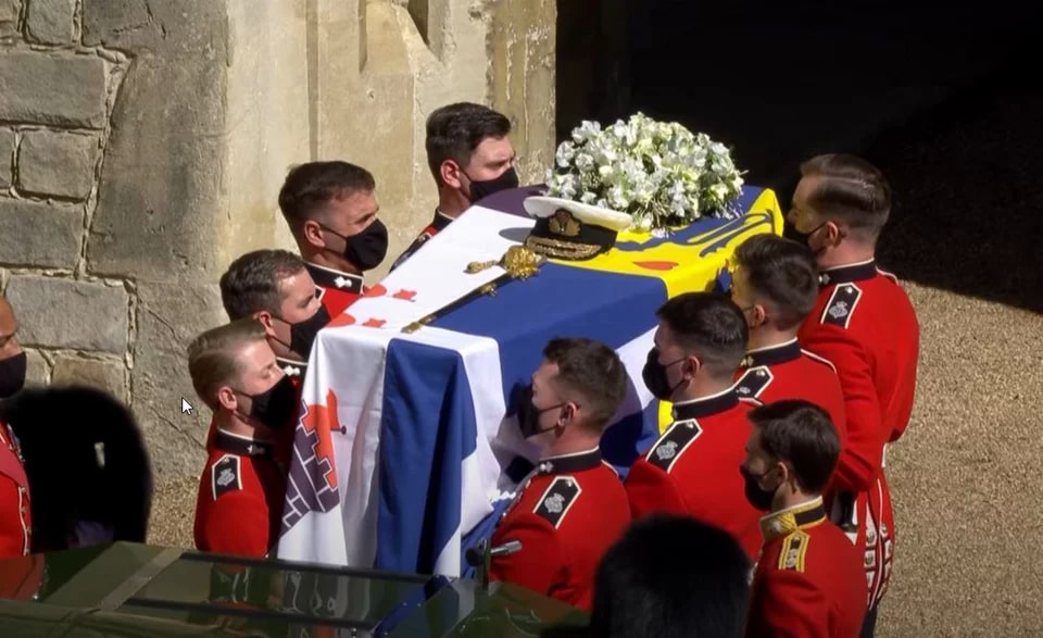 prikgipas filippos feretro.jpg