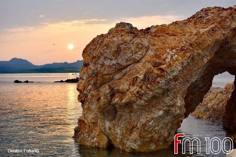 spilia fokias megalo2