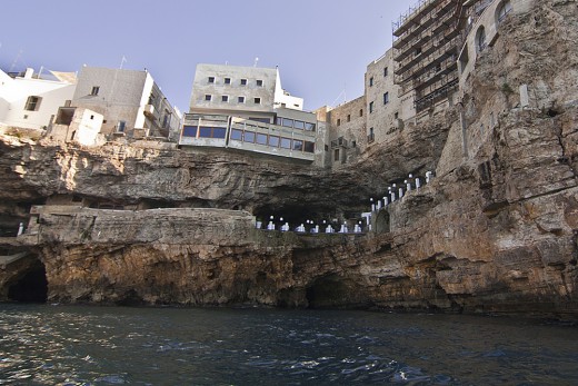 678916 Grotta-Palazzese-Italy-12