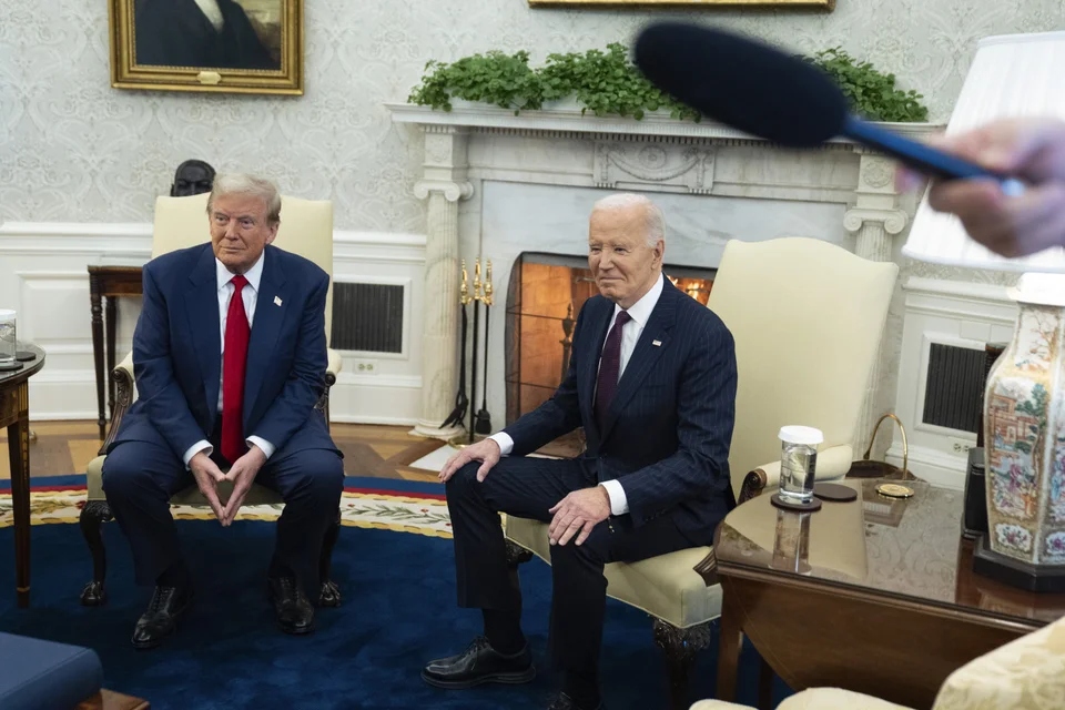 Biden Trump mikrofono78874
