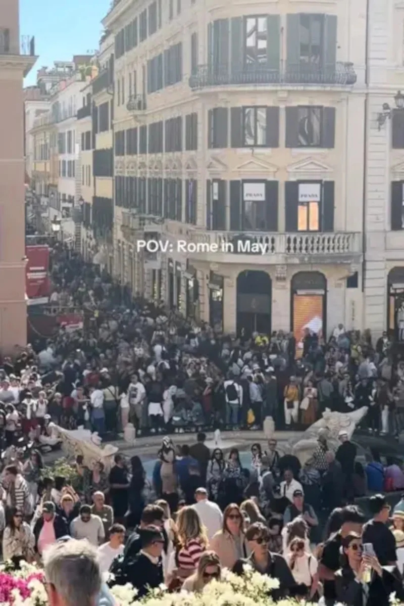 Romi touristes synostismossa