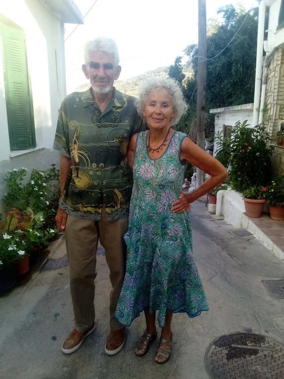 kriti zevgari amerikanon145s545ds