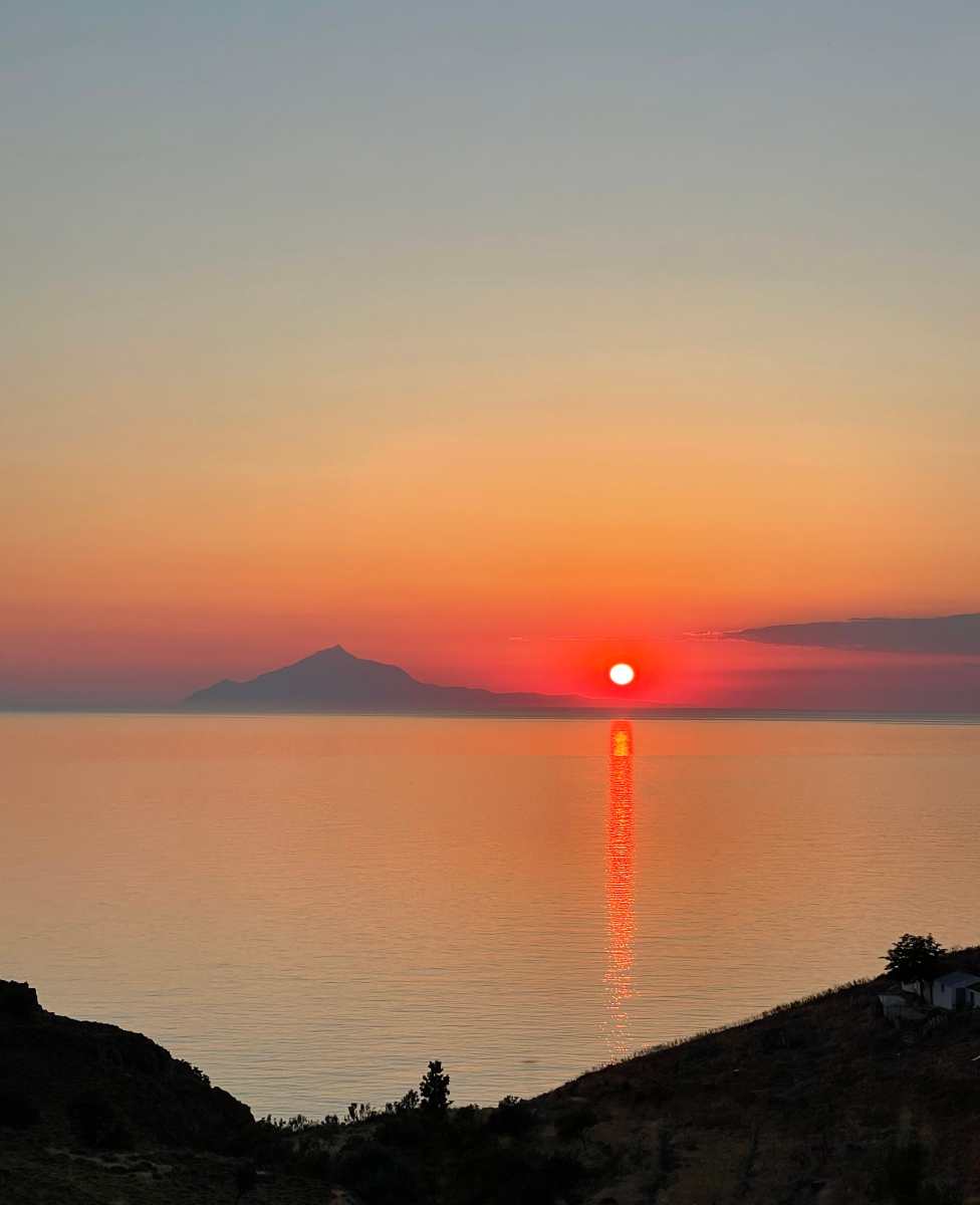 likewomangr-limnos-9.jpg