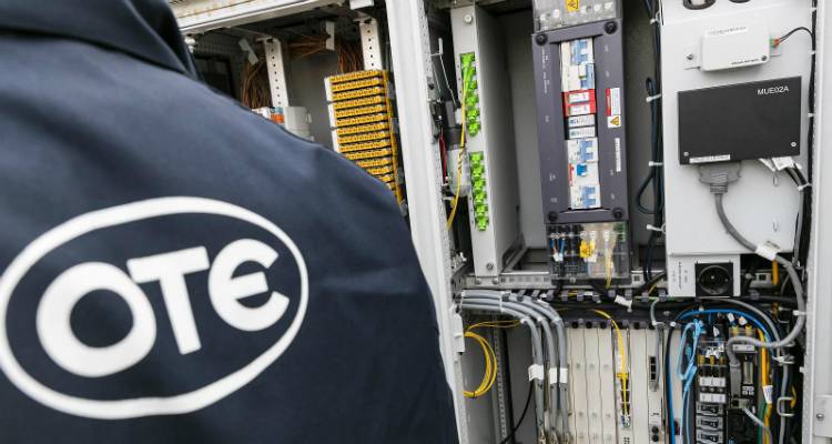 &Mu;ύ&rho;&iota;&nu;&alpha;: &Epsilon;&rho;&gamma;&alpha;&sigma;ί&epsilon;&sigmaf; &sigma;&tau;&omicron; &delta;ί&kappa;&tau;&upsilon;&omicron; &tau;&omicron;&upsilon; &Omicron;&Tau;&Epsilon; | &Delta;&epsilon;ί&tau;&epsilon; &sigma;&epsilon; &pi;&omicron;&iota;&epsilon;&sigmaf; &pi;&epsilon;&rho;&iota;&omicron;&chi;έ&sigmaf;