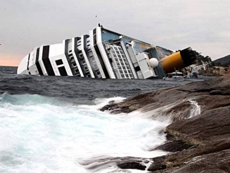 «Συγνώμη» ζήτησε ο καπετάνιος του Costa Concordia