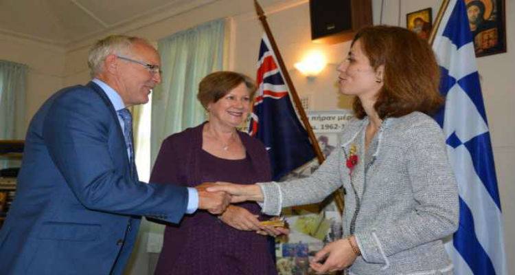 &Eta; &Epsilon;&lambda;&lambda;ά&delta;&alpha; &tau;ί&mu;&eta;&sigma;&epsilon; &beta;&epsilon;&tau;&epsilon;&rho;ά&nu;&omicron;&upsilon;&sigmaf; &tau;&omega;&nu; ANZACs