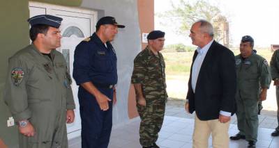 Την Περιοχή Ευθύνης του Δ΄ Σώματος Στρατού και τη Λήμνο επισκέφθηκε ο ΥΕΘΑ (photos)