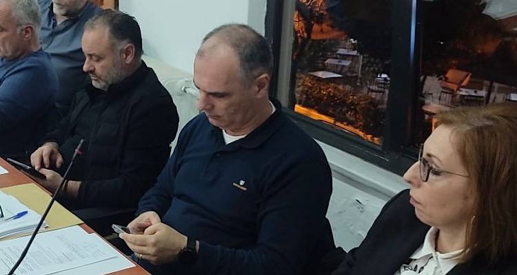 &Theta;&omega;&mu;ά&sigmaf; &Lambda;&omicron;ύ&kappa;&alpha;&sigmaf;: &Pi;&rho;ό&tau;&alpha;&sigma;&eta; &gamma;&iota;&alpha; &tau;&eta; &sigma;&upsilon;&gamma;&kappa;&rho;ό&tau;&eta;&sigma;&eta; &Delta;&eta;&mu;&omicron;&tau;&iota;&kappa;&omicron;ύ &Sigma;&upsilon;&mu;&beta;&omicron;&upsilon;&lambda;ί&omicron;&upsilon; &Nu;έ&omega;&nu; &sigma;&tau;&omicron;&nu; &Delta;ή&mu;&omicron; &Lambda;ή&mu;&nu;&omicron;&upsilon;