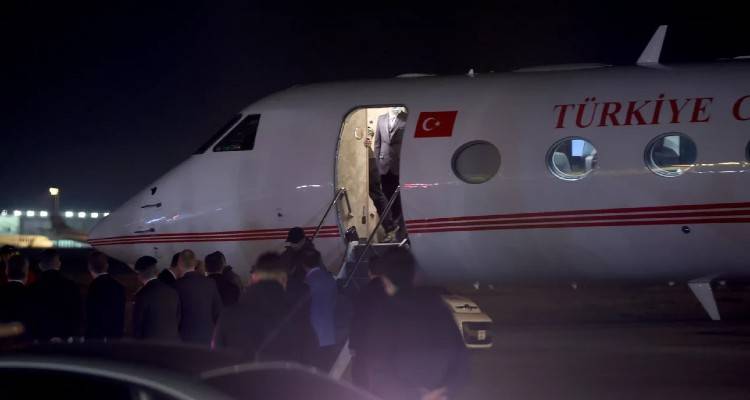 &Sigma;&tau;&eta;&nu; &Kappa;&omega;&nu;&sigma;&tau;&alpha;&nu;&tau;&iota;&nu;&omicron;ύ&pi;&omicron;&lambda;&eta; &Omicron;&upsilon;&kappa;&rho;&alpha;&nu;&omicron;ί &kappa;&alpha;&iota; &Rho;ώ&sigma;&omicron;&iota; &delta;&iota;&alpha;&pi;&rho;&alpha;&gamma;&mu;&alpha;&tau;&epsilon;&upsilon;&sigma;&tau;έ&sigmaf; | &Xi;&epsilon;&kappa;&iota;&nu;&omicron;ύ&nu; &sigma;&tau;&iota;&sigmaf; 10:30 &omicron;&iota; &sigma;&upsilon;&nu;&omicron;&mu;&iota;&lambda;ί&epsilon;&sigmaf;