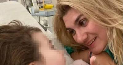 &Theta;ά&nu;&alpha;&tau;&omicron;&sigmaf; &tau;&rho;&iota;ώ&nu; &pi;&alpha;&iota;&delta;&iota;ώ&nu; &sigma;&tau;&eta;&nu; &Pi;ά&tau;&rho;&alpha;: &Tau;&alpha; &eta;&lambda;&epsilon;&kappa;&tau;&rho;&omicron;&nu;&iota;&kappa;ά ί&chi;&nu;&eta; &tau;&eta;&sigmaf; &Rho;&omicron;ύ&lambda;&alpha;&sigmaf; &Pi;&iota;&sigma;&pi;&iota;&rho;ί&gamma;&kappa;&omicron;&upsilon; &kappa;&alpha;&iota; &omicron;&iota; &laquo;έ&nu;&omicron;&chi;&epsilon;&sigmaf;&raquo; &lambda;έ&xi;&epsilon;&iota;&sigmaf; &pi;&omicron;&upsilon; &pi;&lambda;&eta;&kappa;&tau;&rho;&omicron;&lambda;&omicron;&gamma;&omicron;ύ&sigma;&epsilon;