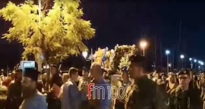 Λήμνος: Με λαμπρότητα η περιφορά της εικόνας της Παναγίας στο λιμάνι της Μύρινας (photos &amp; video)