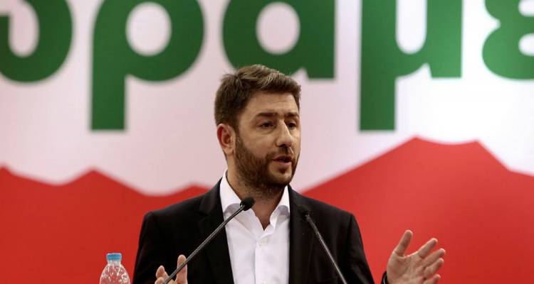 &Sigma;&tau;&eta; &Lambda;ή&mu;&nu;&omicron; &omicron; &Nu;ί&kappa;&omicron;&sigmaf; &Alpha;&nu;&delta;&rho;&omicron;&upsilon;&lambda;ά&kappa;&eta;&sigmaf; &gamma;&iota;&alpha; &tau;&eta;&nu; &epsilon;&kappa;&delta;ή&lambda;&omega;&sigma;&eta; &tau;&omicron;&upsilon; &Gamma;&Epsilon;&Lambda; &Mu;&omicron;ύ&delta;&rho;&omicron;&upsilon; &laquo;&Nu;έ&omicron;&iota; &kappa;&alpha;&iota; &Epsilon;&upsilon;&rho;&omega;&epsilon;&kappa;&lambda;&omicron;&gamma;έ&sigmaf;-&Alpha;&upsilon;&tau;ή &tau;&eta; &phi;&omicron;&rho;ά &psi;&eta;&phi;ί&zeta;&omega;&raquo;