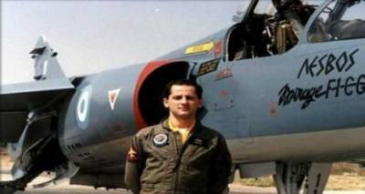 26 &chi;&rho;ό&nu;&iota;&alpha; &pi;έ&rho;&alpha;&sigma;&alpha;&nu; &alpha;&pi;ό &tau;&eta;&nu; &theta;&upsilon;&sigma;ί&alpha; &tau;&omicron;&upsilon; ή&rho;&omega;&alpha; &tau;&omicron;&upsilon; Ά&eta; &Sigma;&tau;&rho;ά&tau;&eta;, &Nu;&iota;&kappa;ό&lambda;&alpha;&omicron;&upsilon; &Sigma;&iota;&alpha;&lambda;&mu;ά