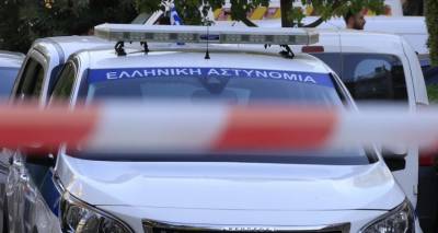 &Tau;&iota; &delta;&epsilon;ί&chi;&nu;&omicron;&upsilon;&nu; &tau;&alpha; &pi;&rho;ώ&tau;&alpha; &sigma;&tau;&omicron;&iota;&chi;&epsilon;ί&alpha; &gamma;&iota;&alpha; &tau;&eta; &delta;&omicron;&lambda;&omicron;&phi;&omicron;&nu;ί&alpha; ά&nu;&delta;&rho;&alpha; &mu;&epsilon; 8 &sigma;&phi;&alpha;ί&rho;&epsilon;&sigmaf; &sigma;&tau;&eta; &Gamma;&lambda;&upsilon;&phi;ά&delta;&alpha; | &Mu;&epsilon; &pi;&omicron;&iota;&nu;&iota;&kappa;ό &pi;&alpha;&rho;&epsilon;&lambda;&theta;ό&nu; &tau;&omicron; &theta;ύ&mu;&alpha;