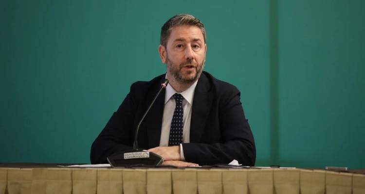 &Pi;&Alpha;&Sigma;&Omicron;&Kappa;: &Mu;ά&chi;&eta; &gamma;&iota;&alpha; &nu;&alpha; &pi;&rho;&omicron;&sigma;&pi;&epsilon;&rho;ά&sigma;&epsilon;&iota; &tau;&omicron; &kappa;ό&mu;&mu;&alpha; &Tau;&sigma;ί&pi;&rho;&alpha; &sigma;&tau;&iota;&sigmaf; &mu;&epsilon;&tau;&rho;ή&sigma;&epsilon;&iota;&sigmaf; | &Pi;&epsilon;&rho;&iota;&omicron;&delta;&epsilon;ί&epsilon;&sigmaf; &kappa;&alpha;&iota; &psi;&eta;&phi;&omicron;&delta;έ&lambda;&tau;&iota;&alpha;