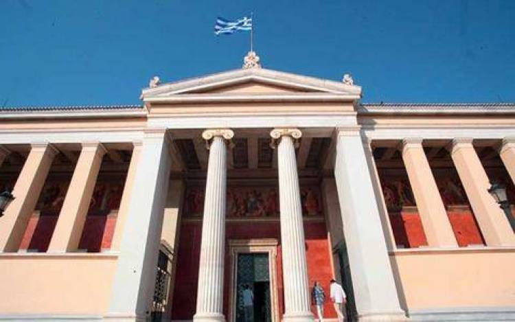 &laquo;&Omicron;&mu;&omicron;&lambda;&omicron;&gamma;ώ ό&tau;&iota; &sigma;&omicron;&kappa;&alpha;&rho;ί&sigma;&tau;&eta;&kappa;&alpha; &alpha;&pi;ό &tau;&eta; &beta;ί&alpha; &sigma;&tau;&omicron; &pi;&alpha;&nu;&epsilon;&pi;&iota;&sigma;&tau;ή&mu;&iota;&omicron;&raquo;