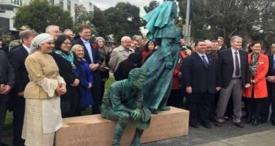 Αποκαλυπτήρια για το μνημείο Λήμνος - Καλλίπολη στη Μελβούρνη (video + mp3 + photos)