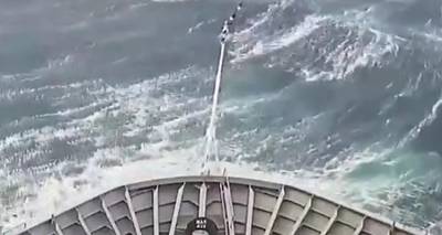 &Sigma;&omicron;&kappa;&alpha;&rho;&iota;&sigma;&tau;&iota;&kappa;ό &beta;ί&nu;&tau;&epsilon;&omicron;: &Eta; &sigma;&tau;&iota;&gamma;&mu;ή &pi;&omicron;&upsilon; &pi;&epsilon;&lambda;ώ&rho;&iota;&alpha; &kappa;ύ&mu;&alpha;&tau;&alpha; &kappa;&alpha;&tau;&alpha;&pi;ί&nu;&omicron;&upsilon;&nu; &pi;&omicron;&lambda;&upsilon;&tau;&epsilon;&lambda;έ&sigmaf; &kappa;&rho;&omicron;&upsilon;&alpha;&zeta;&iota;&epsilon;&rho;ό&pi;&lambda;&omicron;&iota;&omicron; &sigma;&tau;&eta;&nu; &Alpha;&nu;&tau;&alpha;&rho;&kappa;&tau;&iota;&kappa;ή