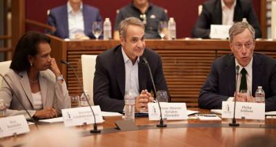 &Mu;&eta;&tau;&sigma;&omicron;&tau;ά&kappa;&eta;&sigmaf; &alpha;&pi;ό &tau;&omicron; &Sigma;&tau;ά&nu;&phi;&omicron;&rho;&nu;&tau;: &Eta; &epsilon;&lambda;&lambda;&eta;&nu;&iota;&kappa;ή &omicron;&iota;&kappa;&omicron;&nu;&omicron;&mu;ί&alpha; &alpha;&nu;&alpha;&pi;&tau;ύ&sigma;&sigma;&epsilon;&tau;&alpha;&iota; &mu;&epsilon; &upsilon;&psi;&eta;&lambda;ό&tau;&epsilon;&rho;&omicron;&upsilon;&sigmaf; &rho;&upsilon;&theta;&mu;&omicron;ύ&sigmaf; &sigma;&epsilon; &sigma;&chi;έ&sigma;&eta; &mu;&epsilon; &tau;&omicron;&nu; &mu;έ&sigma;&omicron; ό&rho;&omicron; &tau;&eta;&sigmaf; &Epsilon;&Epsilon;