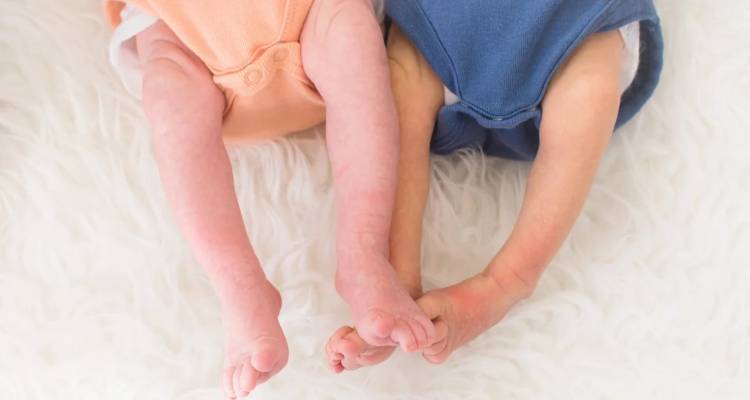 &Delta;ί&delta;&upsilon;&mu;&alpha; &gamma;&epsilon;&nu;&nu;ή&theta;&eta;&kappa;&alpha;&nu; &pi;&rho;ό&omega;&rho;&alpha;, &mu;&epsilon; &epsilon;&nu;&nu;έ&alpha; &mu;έ&rho;&epsilon;&sigmaf; &delta;&iota;&alpha;&phi;&omicron;&rho;ά -&Epsilon;ί&chi;&alpha;&nu; &tau;&omicron; &mu;έ&gamma;&epsilon;&theta;&omicron;&sigmaf; &pi;&alpha;&lambda;ά&mu;&eta;&sigmaf;, &eta; &sigma;&upsilon;&gamma;&kappa;&iota;&nu;&eta;&tau;&iota;&kappa;ή &iota;&sigma;&tau;&omicron;&rho;ί&alpha; &tau;&omicron;&upsilon;&sigmaf;