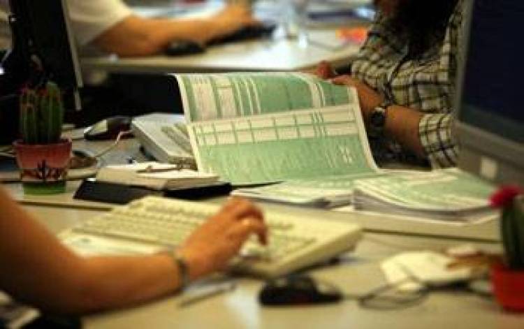 &Omega;&sigmaf; &tau;&omicron;&nu; &Omicron;&kappa;&tau;ώ&beta;&rho;&iota;&omicron; &theta;&alpha; &epsilon;&nu;&tau;&alpha;&chi;&theta;&omicron;ύ&nu; ό&lambda;&epsilon;&sigmaf; &omicron;&iota; &Delta;.&Omicron;.&Upsilon;. &sigma;&tau;&omicron; &nu;έ&omicron; TAXIS