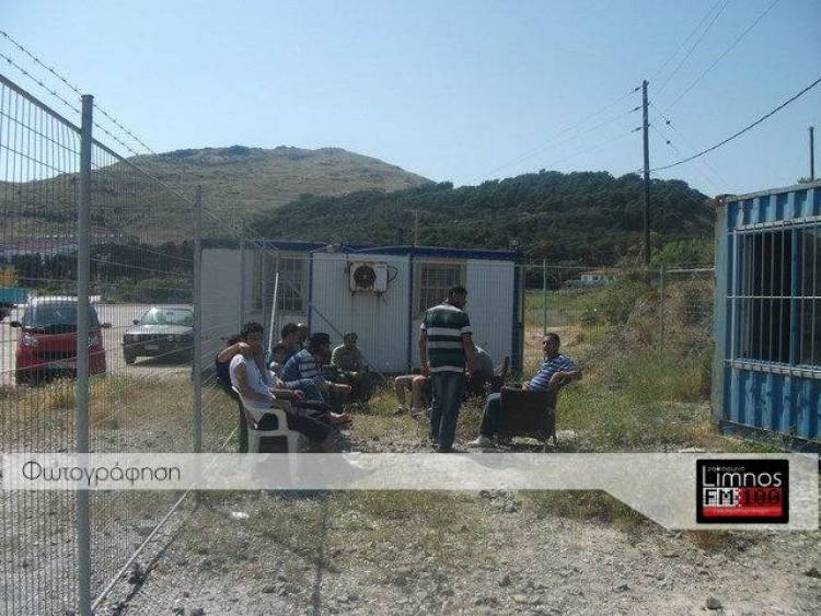 Στη Λήμνο οι 32 παράνομοι μετανάστες του Αη Στράτη (photos)