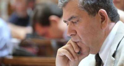&Mu;&eta;&tau;&rho;ό&pi;&omicron;&upsilon;&lambda;&omicron;&sigmaf;: &Epsilon;ί&pi;&alpha; ά&nu;&tau;&epsilon; &gamma;@&mu;ή&sigma;&omicron;&upsilon; &sigma;&tau;&omicron;&nu; &Phi;&lambda;&alpha;&mu;&pi;&omicron;&upsilon;&rho;ά&rho;&eta; ό&tau;&alpha;&nu; &mu;&omicron;&upsilon; &zeta;ή&tau;&eta;&sigma;&epsilon;...