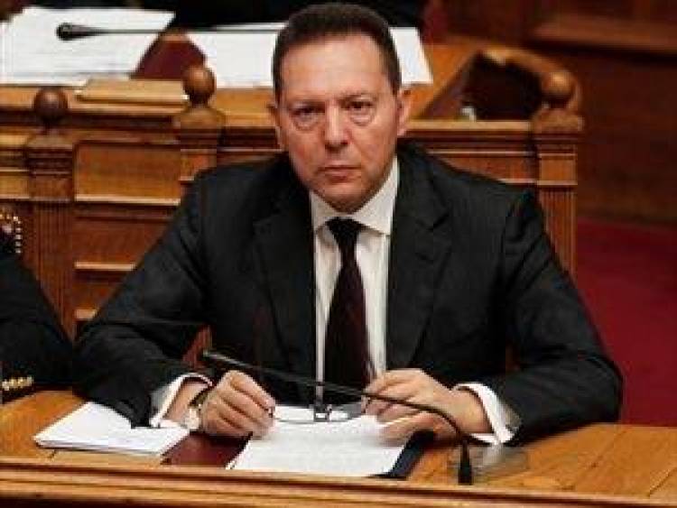 Έ&nu;&tau;&omicron;&nu;&eta; &laquo;&kappa;&upsilon;&beta;&epsilon;&rho;&nu;&eta;&tau;&iota;&kappa;ή&raquo; &kappa;&rho;&iota;&tau;&iota;&kappa;ή &gamma;&iota;&alpha; &tau;&omicron;&nu; &Gamma;&iota;ά&nu;&nu;&eta; &Sigma;&tau;&omicron;&upsilon;&rho;&nu;ά&rho;&alpha;