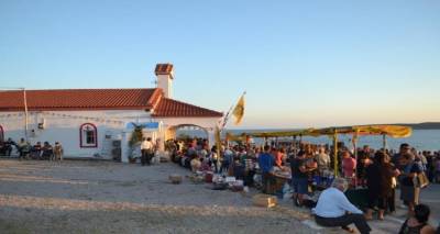 Ά&gamma;&iota;&omicron;&sigmaf; &Sigma;ώ&zeta;&omega;&nu;: &Pi;&omicron;&lambda;&iota;&omicron;ύ&chi;&omicron;&sigmaf; &tau;&eta;&sigmaf; &Lambda;ή&mu;&nu;&omicron;&upsilon; &kappa;&alpha;&iota; &pi;&rho;&omicron;&sigma;&tau;ά&tau;&eta;&sigmaf; &tau;&omega;&nu; &beta;&omicron;&sigma;&kappa;ώ&nu;