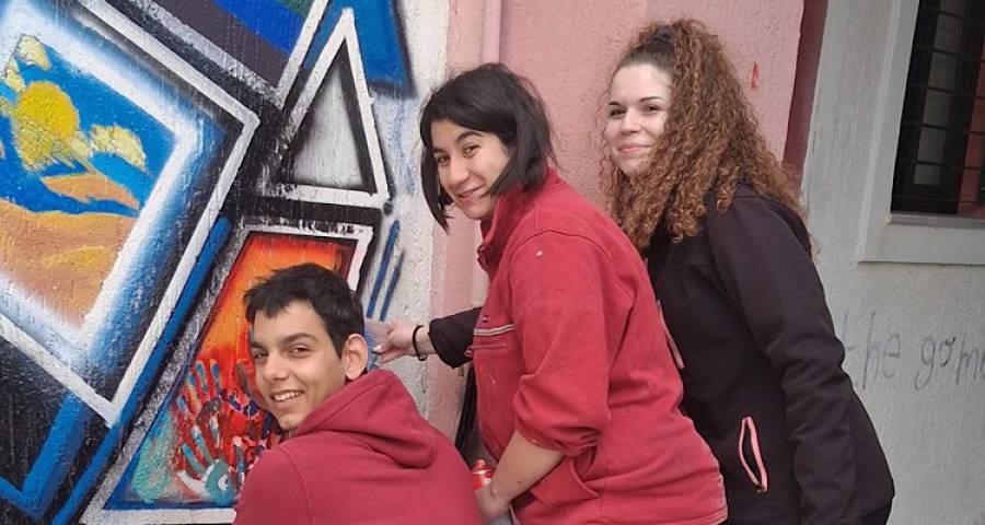 &Mu;&epsilon; &tau;&iota;&sigmaf; &laquo;&Omicron;&rho;&alpha;&tau;έ&sigmaf; &Phi;&omega;&nu;έ&sigmaf;&raquo; &tau;&omicron; &Gamma;&Epsilon;&Lambda; &Mu;&omicron;ύ&delta;&rho;&omicron;&upsilon; &sigma;&tau;&omicron; 5&omicron; &Pi;&alpha;&nu;&epsilon;&lambda;&lambda;ή&nu;&iota;&omicron; &Mu;&alpha;&theta;&eta;&tau;&iota;&kappa;ό &Sigma;&upsilon;&nu;έ&delta;&rho;&iota;&omicron; &laquo;&Delta;&rho;ά&sigma;&epsilon;&iota;&sigmaf; &Epsilon;&nu;&epsilon;&rho;&gamma;&omicron;ύ &Pi;&omicron;&lambda;ί&tau;&eta;&raquo;