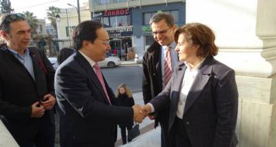 &Sigma;&upsilon;&nu;ά&nu;&tau;&eta;&sigma;&eta; &Kappa;&alpha;&lambda;&omicron;&gamma;ή&rho;&omicron;&upsilon; &mu;&epsilon; &kappa;&iota;&nu;&epsilon;&zeta;&iota;&kappa;ή &alpha;&nu;&tau;&iota;&pi;&rho;&omicron;&sigma;&omega;&pi;&epsilon;ί&alpha; (photos)