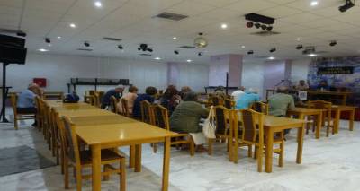 &Chi;&omega;&rho;ί&sigmaf; &iota;&delta;&iota;&alpha;ί&tau;&epsilon;&rho;&eta; &sigma;&upsilon;&mu;&mu;&epsilon;&tau;&omicron;&chi;ή &eta; &alpha;&nu;&omicron;&iota;&chi;&tau;ή &sigma;&upsilon;&gamma;&kappa;έ&nu;&tau;&rho;&omega;&sigma;&eta; &tau;&omicron;&upsilon; &Sigma;&Upsilon;&Rho;&Iota;&Zeta;&Alpha; &Lambda;ή&mu;&nu;&omicron;&upsilon; (photos + mp3)