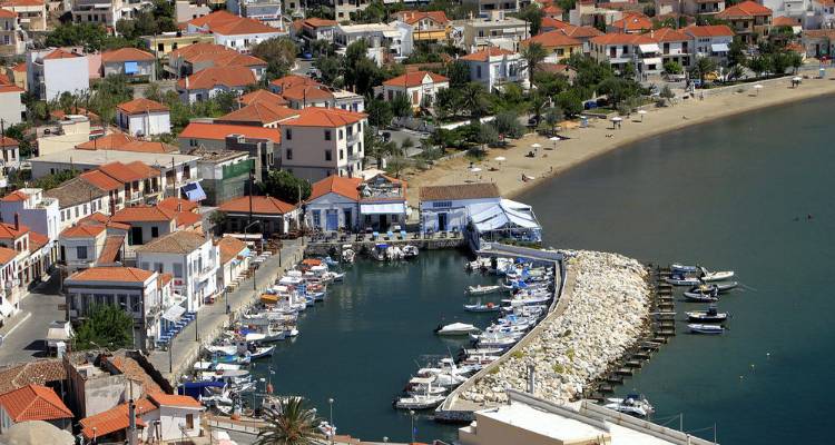 &Eta; &Delta;&eta;&mu;&omicron;&tau;&iota;&kappa;ή &Kappa;&omicron;&iota;&nu;ό&tau;&eta;&tau;&alpha; &Mu;ύ&rho;&iota;&nu;&alpha;&sigmaf; &alpha;&pi;&epsilon;&upsilon;&theta;ύ&nu;&epsilon;&tau;&alpha;&iota; &sigma;&tau;&omicron;&upsilon;&sigmaf; &delta;&eta;&mu;ό&tau;&epsilon;&sigmaf;