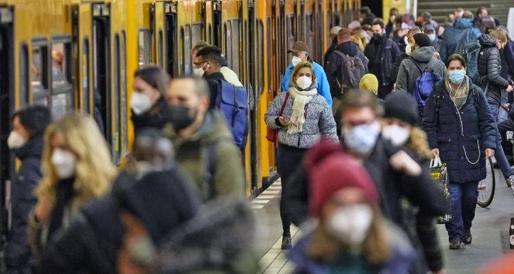 Μετάλλαξη Όμικρον: Αυτά τα δύο συμπτώματα ίσως είναι η μόνη ένδειξη ότι έχετε μολυνθεί