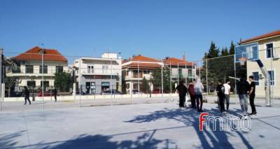 &Gamma;&Epsilon;&Lambda; - &Epsilon;&Pi;&Alpha;&Lambda; &Mu;ύ&rho;&iota;&nu;&alpha;&sigmaf;: &Pi;&rho;&omicron;&sigmaf; &pi;&alpha;&rho;ά&delta;&omicron;&sigma;&eta; &tau;&omicron; &gamma;ή&pi;&epsilon;&delta;&omicron; &mu;&pi;ά&sigma;&kappa;&epsilon;&tau;