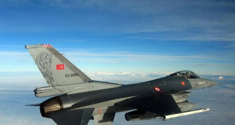 Τουρκικά αεροσκάφη μεταξύ Λέσβου και Λήμνου ανήμερα της εθνικής επετείου