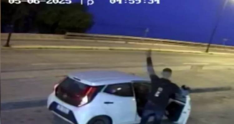 &Alpha;&pi;&alpha;&gamma;&omega;&gamma;ή 24&chi;&rho;&omicron;&nu;&omicron;&upsilon; -&Delta;&eta;&mu;&omicron;&gamma;&lambda;ί&delta;&omicron;&upsilon;: Έ&chi;&omicron;&upsilon;&nu; &delta;&iota;&alpha;&pi;&rho;&alpha;&chi;&theta;&epsilon;ί &alpha;&delta;&iota;&kappa;ή&mu;&alpha;&tau;&alpha; | &Theta;ύ&mu;&alpha; &kappa;&alpha;&iota; &delta;&rho;ά&sigma;&tau;&epsilon;&sigmaf; &phi;&alpha;ί&nu;&epsilon;&tau;&alpha;&iota; &nu;&alpha; &epsilon;ί&chi;&alpha;&nu; &kappa;ά&pi;&omicron;&iota;&alpha; &omicron;&iota;&kappa;&omicron;&nu;&omicron;&mu;&iota;&kappa;ή &delta;&iota;&alpha;&phi;&omicron;&rho;ά