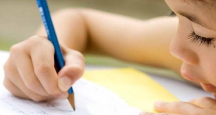 Δυσορθογραφία: Ορισμός, Συμπτώματα, Αντιμετώπιση