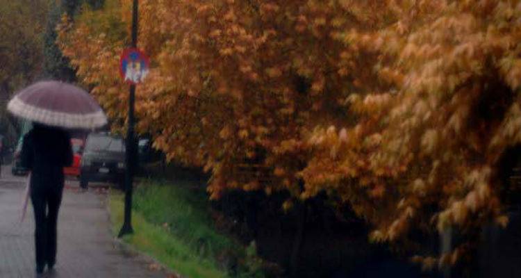 Αστατος καιρός με βροχές και καταιγίδες | Πού θα είναι έντονα τα φαινόμενα