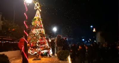 &laquo;&Tau;&omicron; έ&sigma;&tau;&rho;&omega;&sigma;&epsilon;&raquo; &sigma;&tau;&eta;&nu; &Pi;&alpha;&nu;&alpha;&gamma;&iota;ά &tau;&eta;&nu; ώ&rho;&alpha; &tau;&eta;&sigmaf; &phi;&omega;&tau;&alpha;&gamma;ώ&gamma;&eta;&sigma;&eta;&sigmaf; &tau;&omicron;&upsilon; &Chi;&rho;&iota;&sigma;&tau;&omicron;&upsilon;&gamma;&epsilon;&nu;&nu;&iota;ά&tau;&iota;&kappa;&omicron;&upsilon; &delta;έ&nu;&tau;&rho;&omicron;&upsilon;
