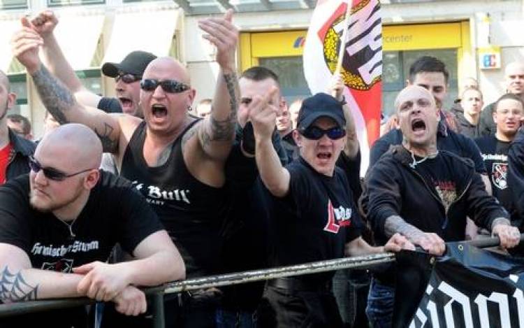 Συγγνώμη για ρατσιστικά... προφυλακτικά