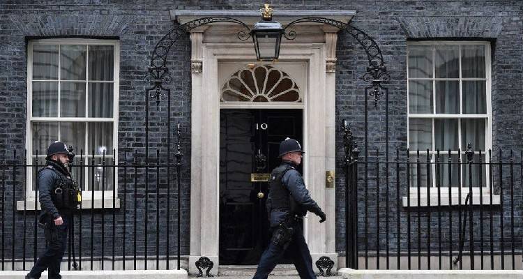 Βρετανία: Εν αναμονή της δημοσιοποίησης της έκθεσης για τα υποτιθέμενα “κορονοπάρτι” στην Ντάουνινγκ Στριτ σε περίοδο lockdown