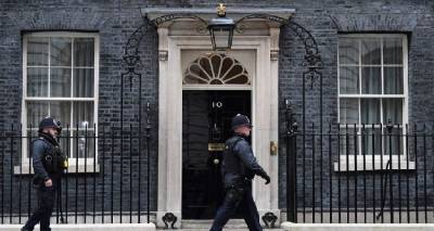 Βρετανία: Εν αναμονή της δημοσιοποίησης της έκθεσης για τα υποτιθέμενα “κορονοπάρτι” στην Ντάουνινγκ Στριτ σε περίοδο lockdown