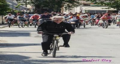 &laquo;&Omicron;&rho;&theta;&omicron;&pi;&epsilon;&tau;&alpha;&lambda;ί&epsilon;&sigmaf;&raquo;  &gamma;&iota;&alpha; ό&lambda;&epsilon;&sigmaf; &tau;&iota;&sigmaf; &eta;&lambda;&iota;&kappa;ί&epsilon;&sigmaf; &sigma;ή&mu;&epsilon;&rho;&alpha; &sigma;&tau;&eta; &Mu;ύ&rho;&iota;&nu;&alpha; (photos)