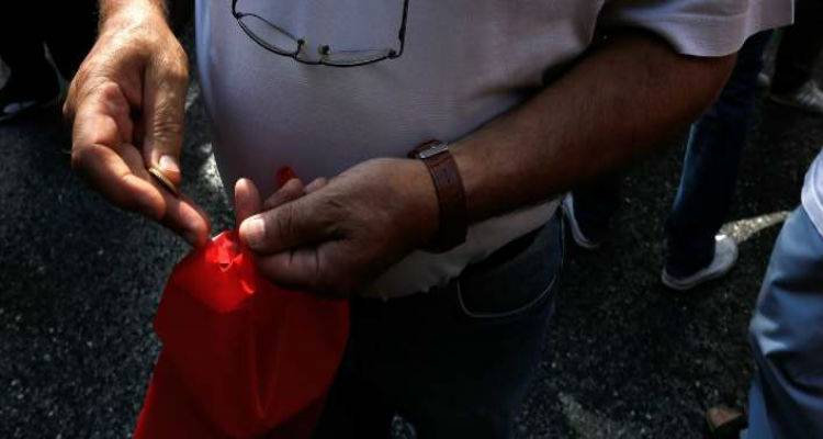 &Pi;&lambda;ή&rho;&omega;&sigma;&epsilon; &kappa;&lambda;ή&sigma;&eta; 200 &epsilon;&upsilon;&rho;ώ &sigma;&epsilon; &kappa;έ&rho;&mu;&alpha;&tau;&alpha; | &Delta;ύ&omicron; ώ&rho;&epsilon;&sigmaf; &mu;&epsilon;&tau;&rho;&omicron;ύ&sigma;&alpha;&nu; &omicron;&iota; &upsilon;&pi;ά&lambda;&lambda;&eta;&lambda;&omicron;&iota;