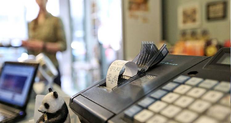 Apodixi: &Pi;ή&rho;&epsilon; &laquo;&phi;&omega;&tau;&iota;ά&raquo; &eta; &epsilon;&phi;&alpha;&rho;&mu;&omicron;&gamma;ή, &pi;ώ&sigmaf; &lambda;&epsilon;&iota;&tau;&omicron;&upsilon;&rho;&gamma;&epsilon;ί, &pi;ώ&sigmaf; &delta;ί&nu;&epsilon;&tau;&alpha;&iota; &alpha;&mu;&omicron;&iota;&beta;ή &sigma;&epsilon; ό&pi;&omicron;&iota;&omicron;&nu; &beta;&rho;&epsilon;&iota; &pi;&lambda;&alpha;&sigma;&tau;έ&sigmaf; &alpha;&pi;&omicron;&delta;&epsilon;ί&xi;&epsilon;&iota;&sigmaf;