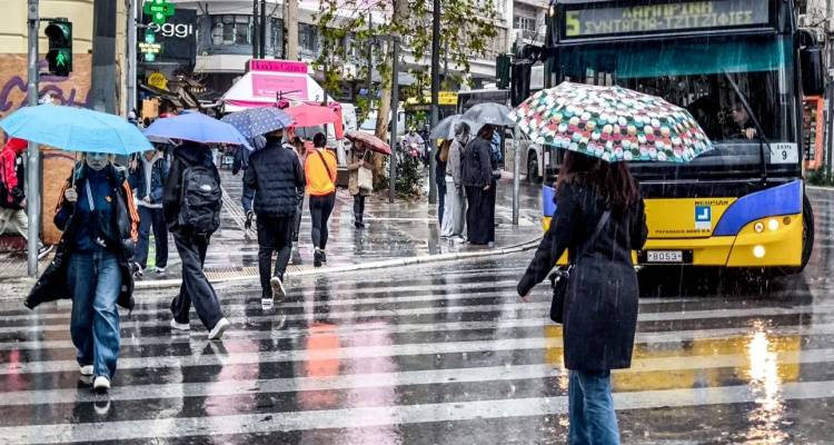 &laquo;&Kappa;&alpha;&mu;&pi;&alpha;&nu;ά&kappa;&iota;&raquo; &Mu;&alpha;&rho;&omicron;&upsilon;&sigma;ά&kappa;&eta; &gamma;&iota;&alpha; &tau;&omicron;&nu; &kappa;&alpha;&iota;&rho;ό &tau;&omicron; &tau;&epsilon;&lambda;&epsilon;&upsilon;&tau;&alpha;ί&omicron; &delta;&epsilon;&kappa;&alpha;ή&mu;&epsilon;&rho;&omicron; &tau;&omicron;&upsilon; &Omicron;&kappa;&tau;ώ&beta;&rho;&eta;, &sigma;&epsilon;&nu;ά&rho;&iota;&omicron; &gamma;&iota;&alpha; &iota;&sigma;&chi;&upsilon;&rho;ό &mu;&epsilon;&sigma;&omicron;&gamma;&epsilon;&iota;&alpha;&kappa;ό &tau;&rho;&omicron;&pi;&iota;&kappa;ό &kappa;&upsilon;&kappa;&lambda;ώ&nu;&alpha;